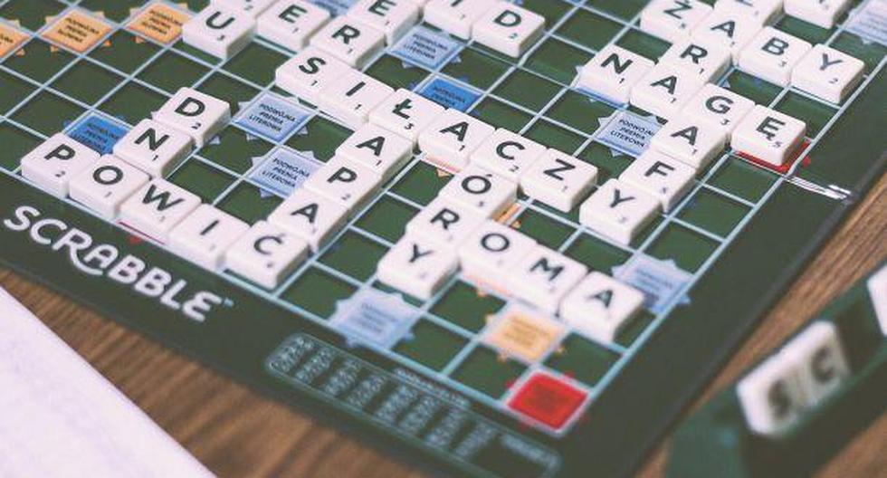 Scrabble es un juego de mesa en el cual cada jugador intenta ganar más puntos mediante la construcción de palabras sobre un tablero de 15x15 casillas. (Foto: Pixabay)