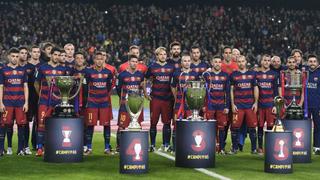 Barcelona exhibió en Camp Nou las cinco copas logradas en 2015
