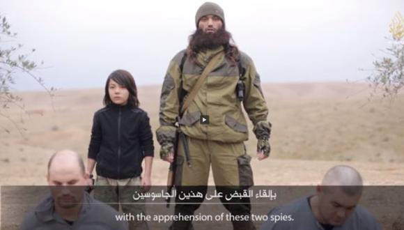 Estado Islámico usa a un niño para ejecutar a dos espías rusos