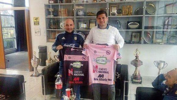 Jorge Sampaoli se reunió en Buenos Aires con el gerente de la administración temporal de Sport Boys, Johan Vásquez. (Foto: Twitter)