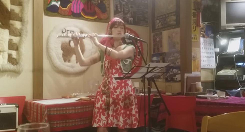 Japonesa asombra al tocar música peruana en restaurante de Tokio. (Foto: Captura YouTube)