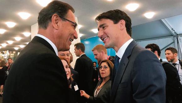 El presidente Martín Vizcarra tuvo ayer un breve encuentro con el primer ministro canadiense, Justin Trudeau. (Foto: Andina)