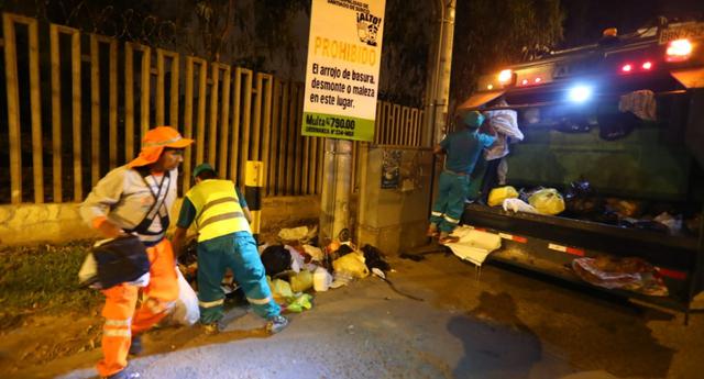 Vale señalar que el horario de recojo de basura se realiza entre las 8 p.m. y 11 p.m. (Foto: Giancarlo Ávila)