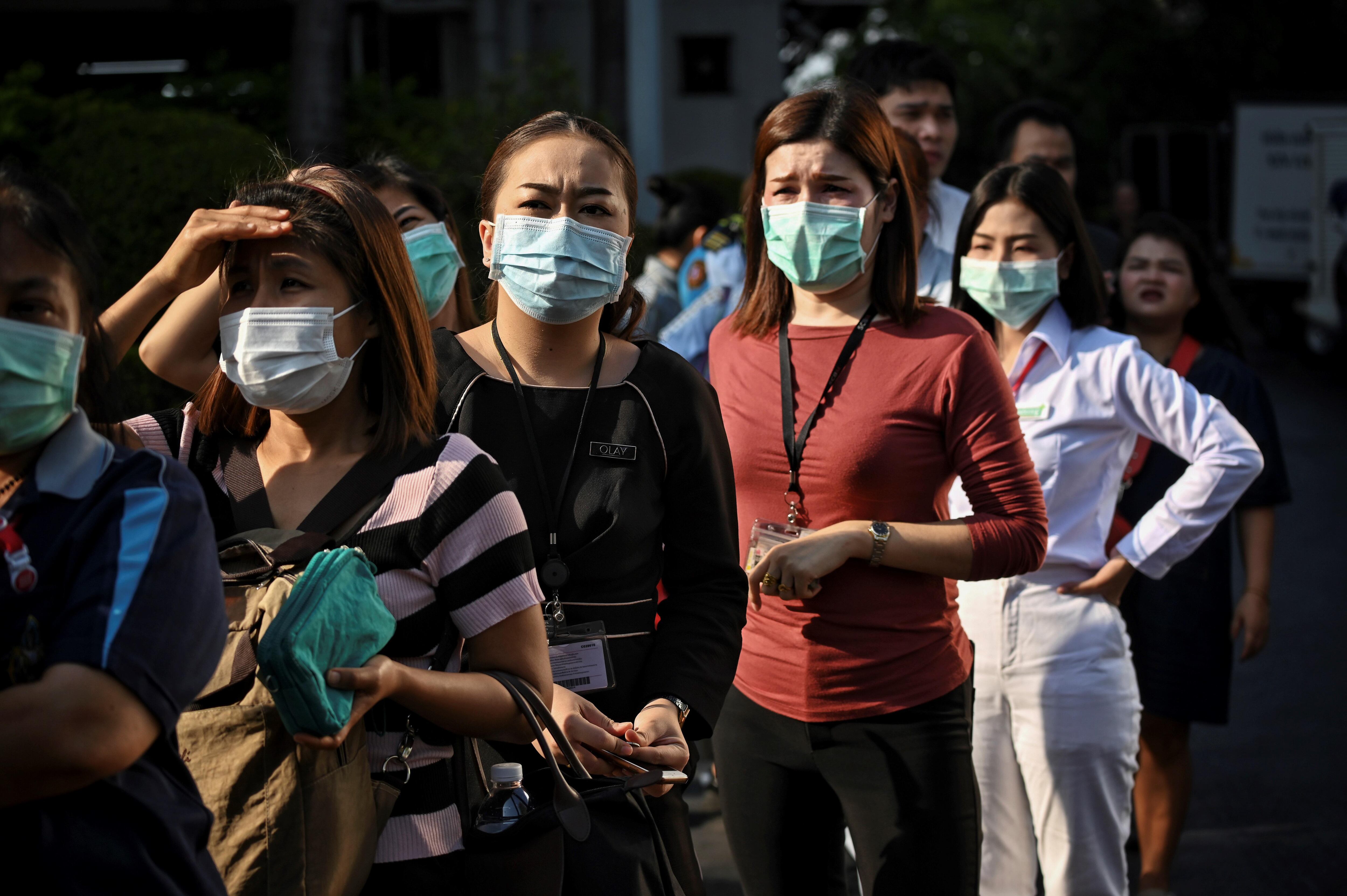 El uso de mascarilla se ha incrementado debido a la epidemia de coronavirus. (Foto: Lillian SUWANRUMPHA / AFP)