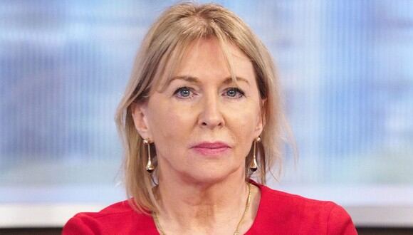 La extraña secuela que sufre Nadine Dorries, paciente que dio positivo del covid-19 que hoy tiene un raro efecto secundario (Foto: Sada El Balad)