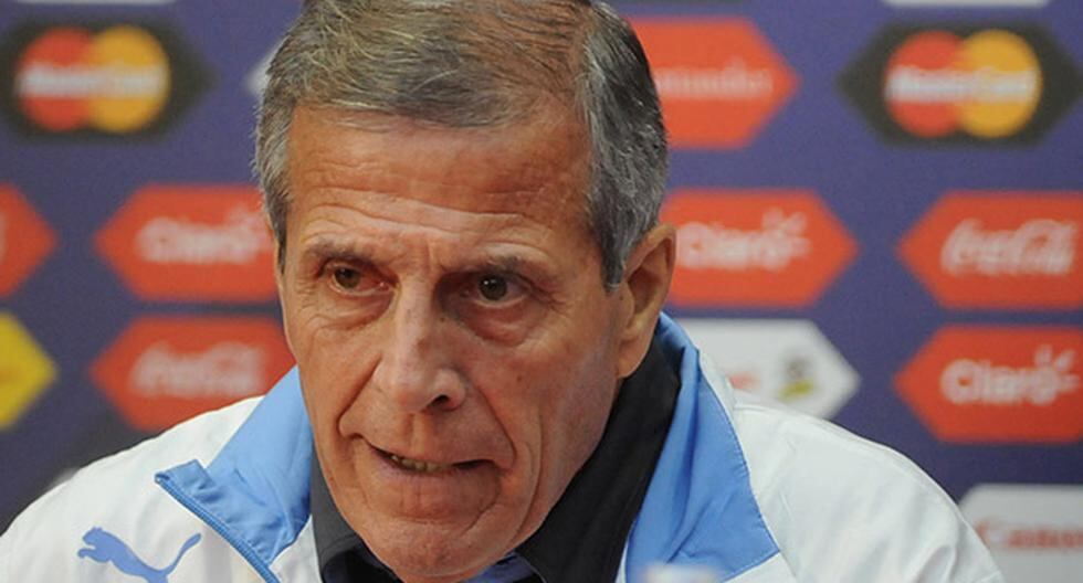 Óscar Tabárez lamentó la abultada caída de Uruguay a manos de Brasil (Foto: EFE)