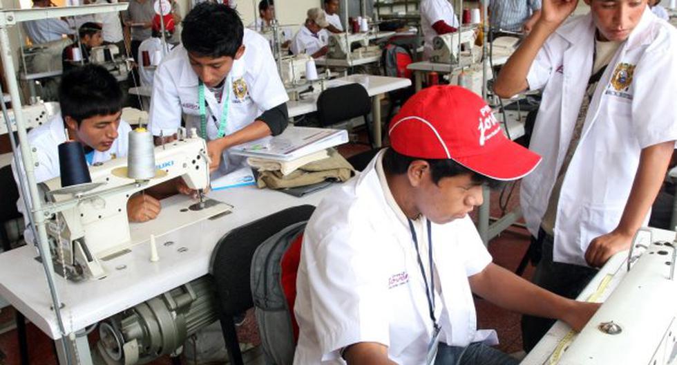 Un total de 103,255 nuevos trabajadores requerirían las empresas privadas en cinco regiones del país durante el 2017. (Foto: Andina)