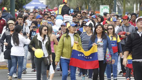 El gobierno publicó hoy los líneamientos para que los ciudadanos venezolanos puedan solicitar el Permiso Temporal de Permanencia. (Foto: El Comercio)