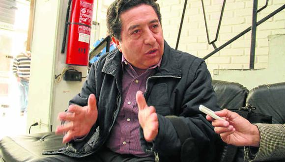 Pedro Morales lleva en su trayectoria 14 postulaciones. Su hijo también postula al Parlamento.