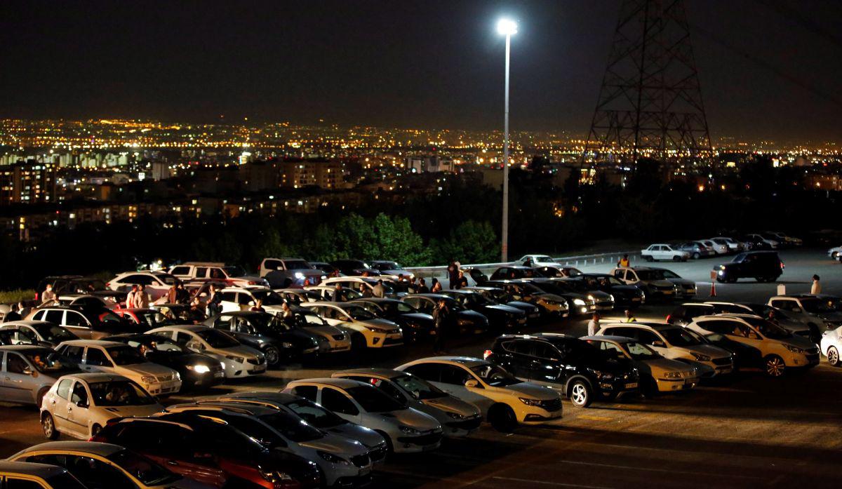 El autocinema podría volver a la vida para mantener las medidas dictadas por el gobierno. (Imagen referencial / AFP).