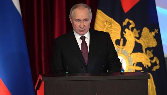 El presidente ruso, Vladimir Putin, habla durante una reunión anual ampliada de la Junta del Ministerio del Interior de Rusia, en Moscú, Rusia, el 20 de marzo de 2023. (Foto: EFE/EPA/ALEXEI NIKOLSKY/SPUTNIK)