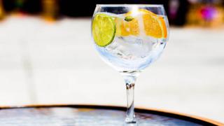 El regreso del gin: cómo disfrutar de uno de los destilados más antiguos