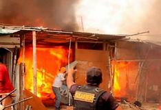 Callao: incendio consumió varias viviendas de AA.HH. en Ventanilla
