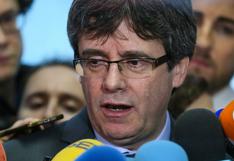 Cataluña: Constitucional español impide a Puigdemont una investidura a distancia