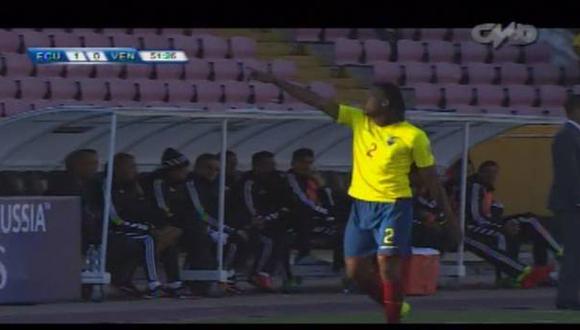 Ecuador: Arturo Mina anotó de cabeza 1-0 ante Venezuela [VIDEO]