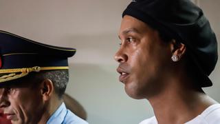Todo cuesta arriba para Ronaldinho: empresaria que lo llevó a Paraguay está prófuga por coronavirus