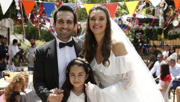 El episodio que cerró la historia de “Kizim” estuvo lleno de emociones, con una boda doble y con el inicio de una familia para la pequeña Öykü (Foto: Med Yapım)