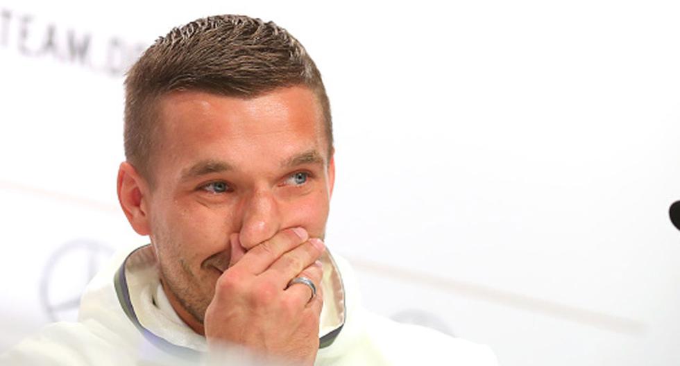 Lukas Podolski provoca la risa de los periodistas en conferencia de presan tras esta revelación | Foto: Getty Images