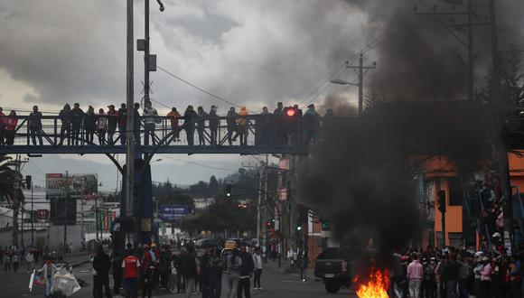 Varios miles de indígenas de Ecuador llegaron el lunes a Quito en el octavo día de protestas contra el precio de los combustibles.
