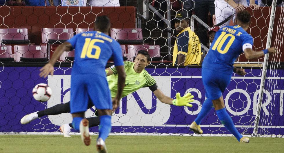 Brasil no tuvo problemas para imponerse a El Salvador en el FedExField. | Foto: EFE