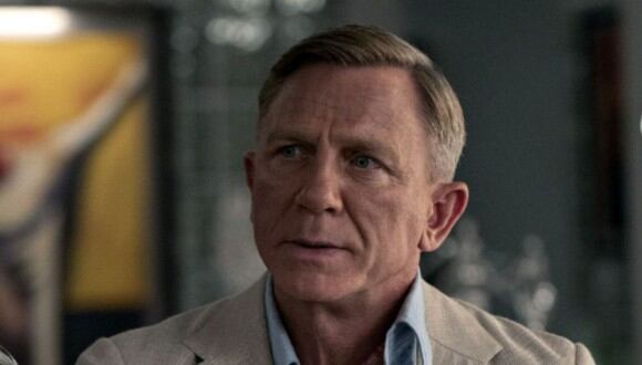 Daniel Craig interpreta a Benoit Blanc, detective contratado para investigar la muerte de Andi Brand en "Glass Onion: A Knives Out Mystery" (Foto: Netflix)