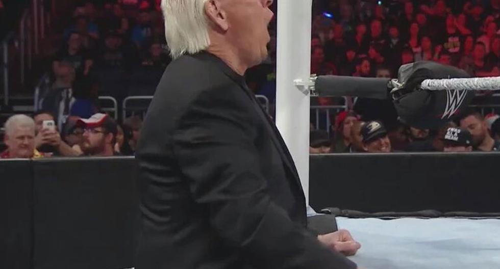 Ric Flair realizó trampa para que Charlotte ganara la pelea ante Becky Lynch | Foto: WWE