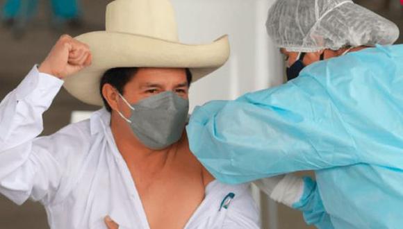 El presidente Castillo fue vacunado en un local de San Juan de Lurigancho. (Foto: CNC)