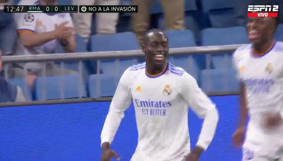 Ferland Mendy abrió el marcador a favor de Real Madrid sobre Levante. Foto: ESPN.