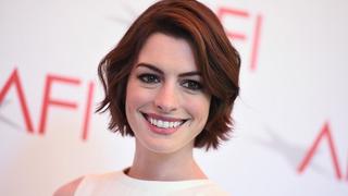 Anne Hathaway reveló los motivos por los que dejará de beber alcohol hasta que su hijo cumpla 18 años