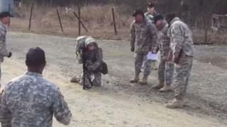 YouTube: mujer ganó carrera militar tras heroico tramo final