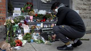 Centenares de personas rinden homenaje a Cohen en Montreal