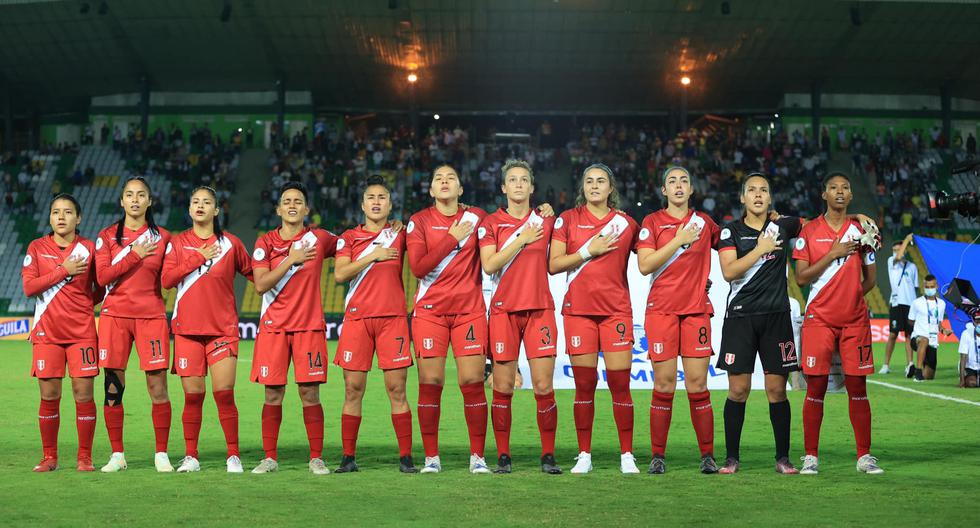 Perú en su debut ante la Selección Argentina. Foto: FPF