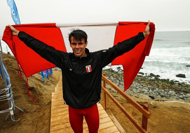 Itzel Delgado subió al podio en los Juegos Panamericanos Lima 2019 al ubicarse en el tercer lugar en surf modalidad stand up paddle. (Foto: Daniel Apuy - El Comercio)
