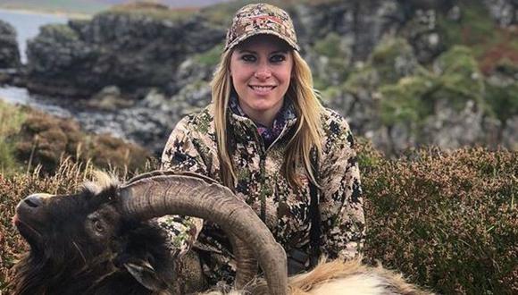 Larysa Switlyk: Foto de presentadora de televisión estadounidense con trofeo de caza enfurece a Escocia.