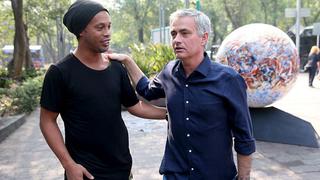 Ronaldinho se encontró con Mourinho y esto pasó [VIDEO]