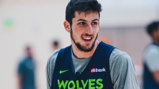 Coach de Timberwolves a El Comercio: “Leandro Bolmaro tendrá más minutos frente a Nets”