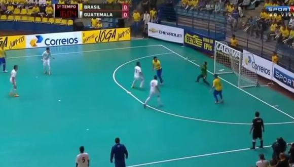 Futsal: Falcao y un pase mágico de taco que termina en golazo