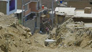 Deslizamientos destruyeron 23 casas en dos distritos del Cusco