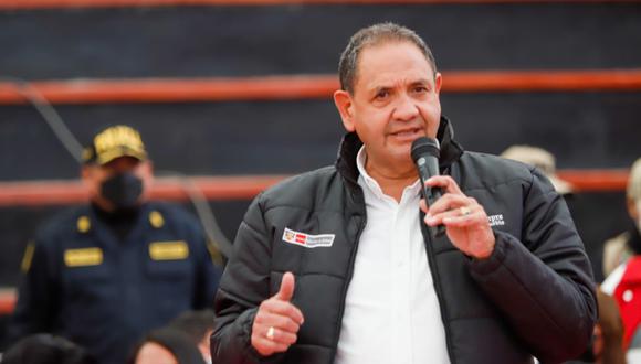 El ministro José Luis Gavidia calificó a Zamir Villaverde como el "Montesinos de la década del 90". (Foto: archivo Twitter Mindef)