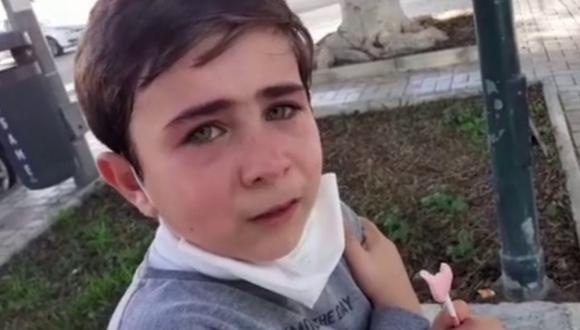 Un video viral muestra cómo un niño rompe en llanto al enterarse que tiene que volver a vacunarse para protegerse contra el COVID-19. | Crédito: @aalba05 / TikTok