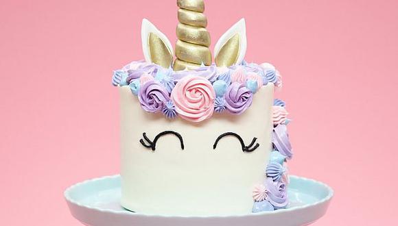 Cómo una 'torta de unicornio' es tendencia mundial en YouTube
