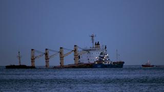 Gibraltar: capitán del buque accidentado es acusado de siete infracciones