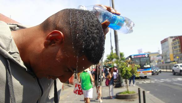 Según el Senamhi, las altas temperaturas diurnas en la costa continuarán hasta el 31 de marzo | Foto: Andina / Referencial