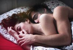 La razón por la que las parejas deberían dormir desnudas 