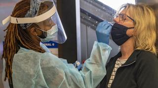 Endurecen restricciones en California por escalada de casos de coronavirus 