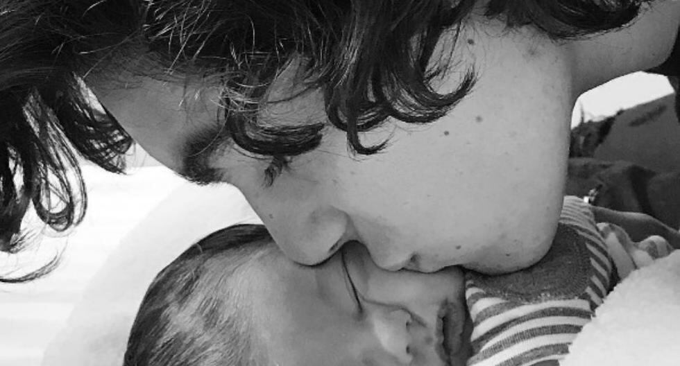 La dulce Mila acaba de pronunciar sus primeras palabras. Sin duda Sergio Mayer se sentirá muy orgullosa de su bebé. (Foto: Instagram)