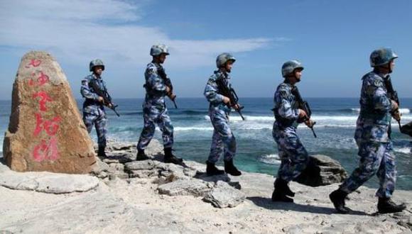 Tropas chinas patrullando las Islas Woody, en el Mar del Sur de China, otra de las regiones fronterizas calientes del gigante asiático. (Foto: Reuters)