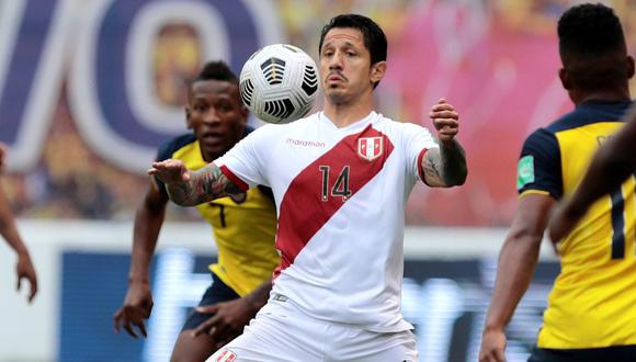 Lapadula tiene una deuda pendiente con la Selección peruana en las Eliminatorias. (Foto: AFP)