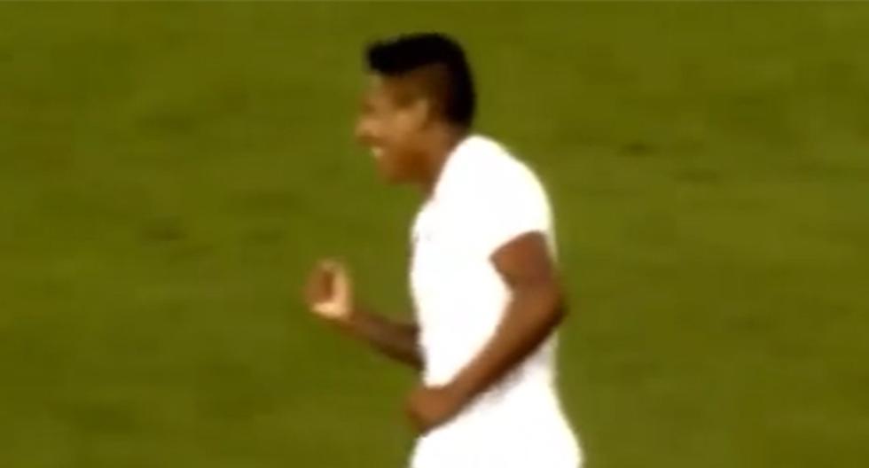 Raúl Ruidíaz abrió el marcador a los 11 minutos para que la Selección Peruana le gane a El Salvador en el primer tiempo por 1-0 en el RFK Stadium de Washington DC (Foto: Captura)