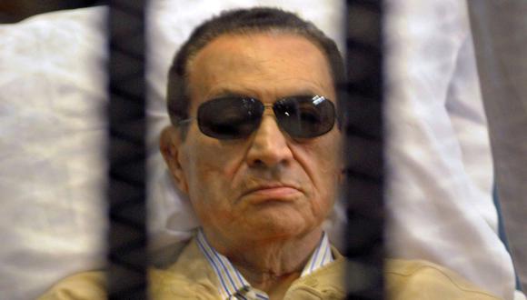 El derrocado presidente egipcio Hosni Mubarak es condenado a cadena perpetua el 2 de junio de 2012. (AFP).
